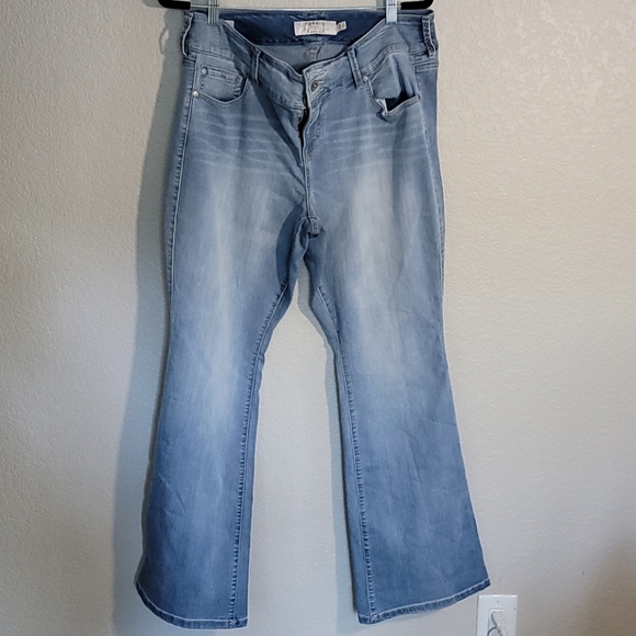 torrid Denim - Torrid Light Wash Flare Jeans 18R